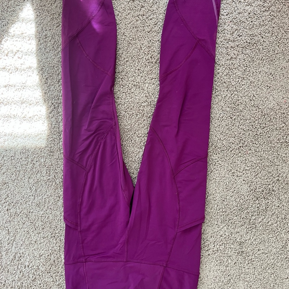Lululemon leggings!